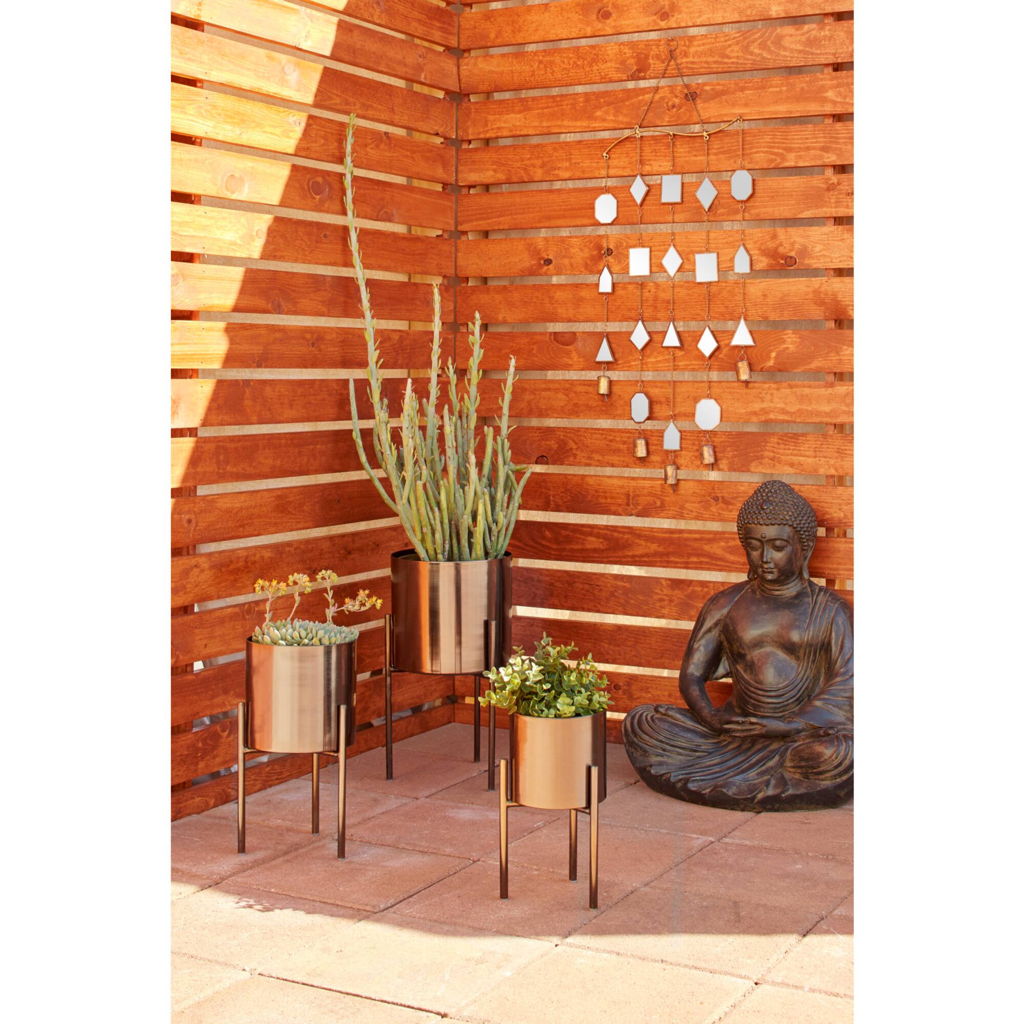Dark Silver Metal Contemporary Planter Set